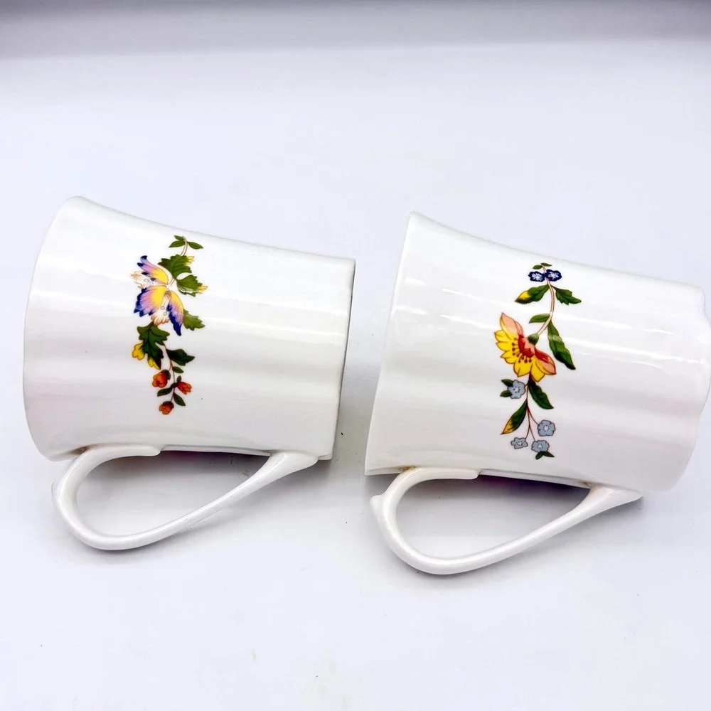 Aynsley Home Coffee Mug Set 2 Bone China Cottage Garden Floral Fluted England